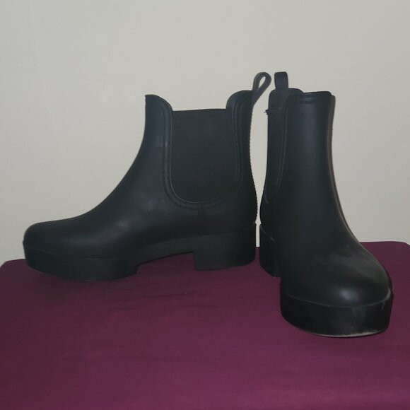 Jeffrey Campbell Matte Black Chelsea Booties Size 7 - 7.5 - Picture 2 of 8